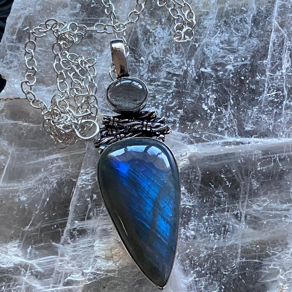 Witchy Labradorite Crystal Stone Jewelry Pendant Necklace